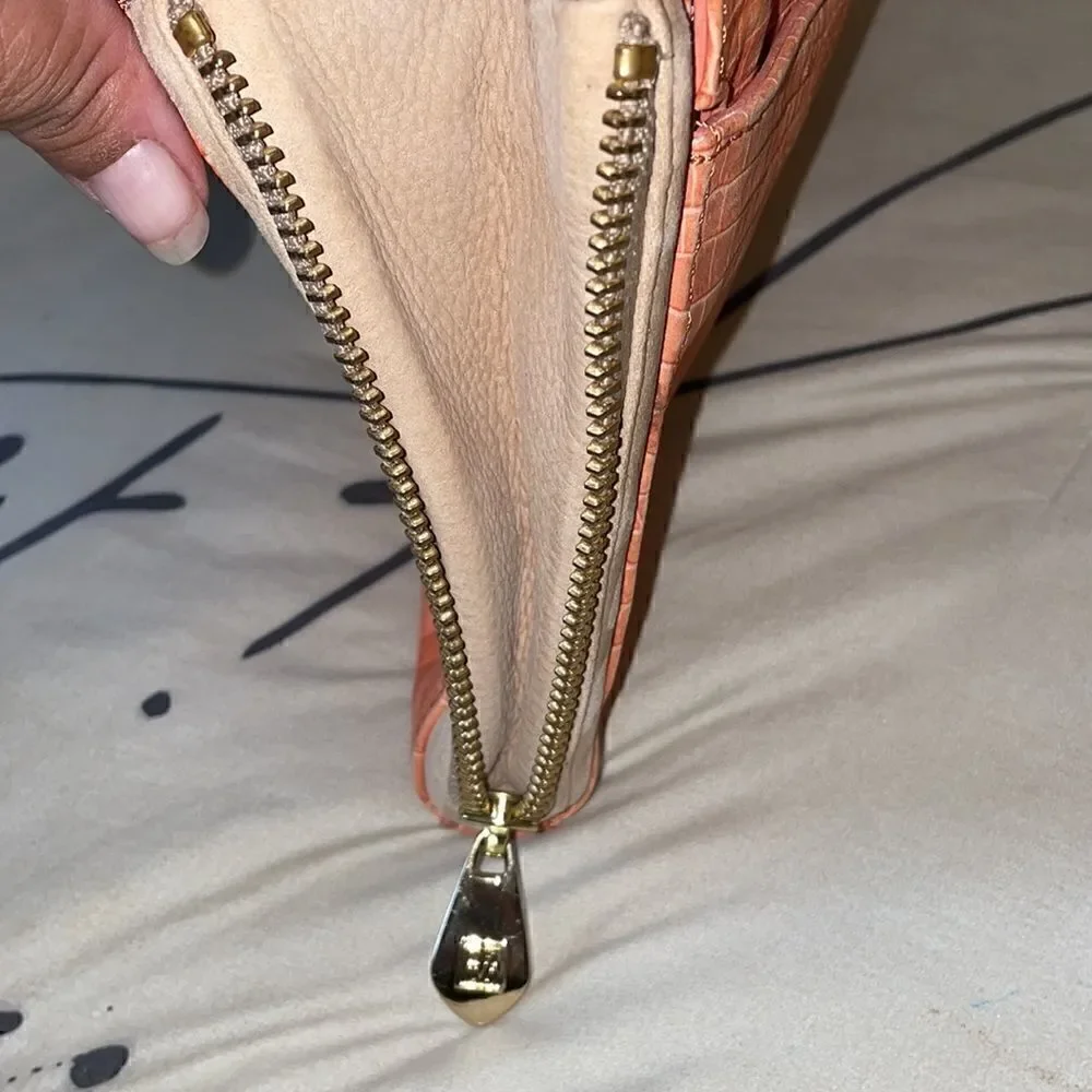 POUR LA VICTOIRE  MORANDI TEXTURE LEATHER CLUTCH